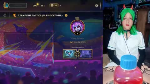 Snapshot of billie_cross_ chatting on October 2025 08:02:02 AM billie_cross_ online show from October 2025 08:02:02 AM