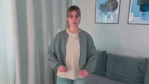 Snapshot of billiehunt_ chatting on March 2026 07:14:02 AM Milla online show from March 2026 07:14:02 AM