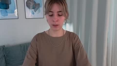 Snapshot of billiehunt_ chatting on March 2026 07:14:01 AM Milla online show from March 2026 07:14:01 AM