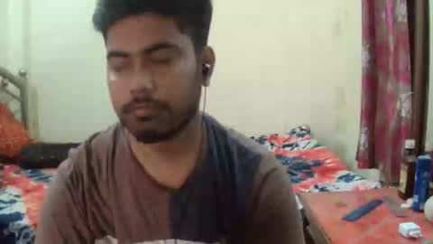 Snapshot of birbikrom104 chatting on April 2026 04:15:02 AM birbikrom104 online show from April 2026 04:15:02 AM