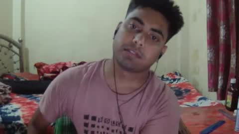 Snapshot of birbikrom104 chatting on April 2026 05:30:01 PM birbikrom104 online show from April 2026 05:30:01 PM