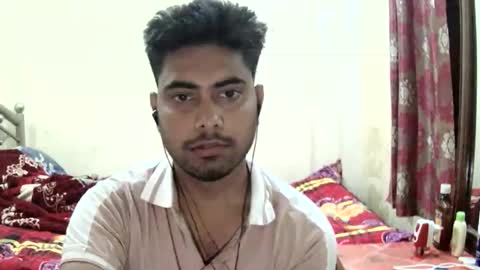 Snapshot of birbikrom104 chatting on May 2026 05:07:01 PM birbikrom104 online show from May 2026 05:07:01 PM