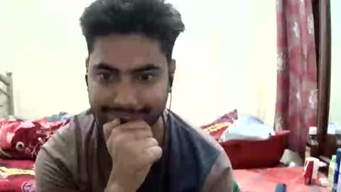Snapshot of birbikrom104 chatting on May 2026 03:14:02 AM birbikrom104 online show from May 2026 03:14:02 AM