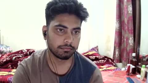 Snapshot of birbikrom104 chatting on May 2026 05:32:01 PM birbikrom104 online show from May 2026 05:32:01 PM