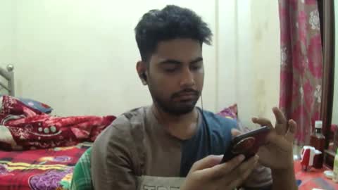 Snapshot of birbikrom104 chatting on May 2026 07:48:01 AM birbikrom104 online show from May 2026 07:48:01 AM