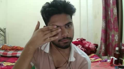Snapshot of birbikrom104 chatting on May 2026 06:22:02 AM birbikrom104 online show from May 2026 06:22:02 AM