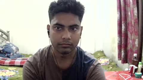 Snapshot of birbikrom104 chatting on May 2026 06:31:02 AM birbikrom104 online show from May 2026 06:31:02 AM