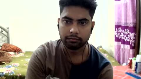 Snapshot of birbikrom104 chatting on May 2026 07:05:02 AM birbikrom104 online show from May 2026 07:05:02 AM