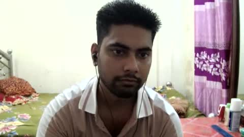 Snapshot of birbikrom104 chatting on May 2026 08:21:02 AM birbikrom104 online show from May 2026 08:21:02 AM
