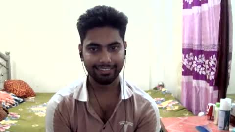 Snapshot of birbikrom104 chatting on June 2026 04:09:01 PM birbikrom104 online show from June 2026 04:09:01 PM