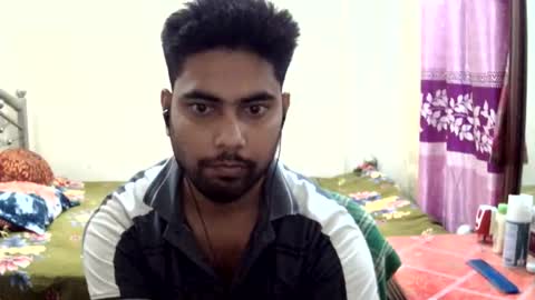 Snapshot of birbikrom104 chatting on June 2026 02:33:01 PM birbikrom104 online show from June 2026 02:33:01 PM