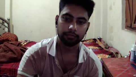 Snapshot of birbikrom104 chatting on June 2026 05:01:02 PM birbikrom104 online show from June 2026 05:01:02 PM