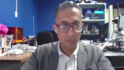 Manu O online show from May 2026 11:32:01 PM