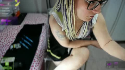 Snapshot of bisexyeliz35 chatting on June 2026 05:00:01 PM bisex woman online show from June 2026 05:00:01 PM
