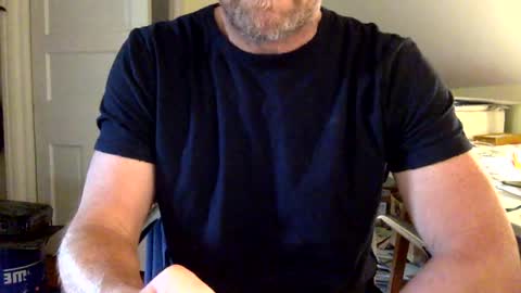 Snapshot of bisonbar chatting on June 2026 04:42:01 PM BisonBar online show from June 2026 04:42:01 PM