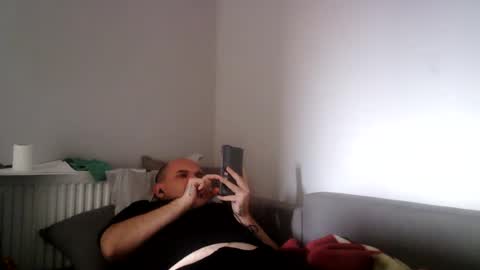 George  Maria online show from June 2026 05:04:01 AM
