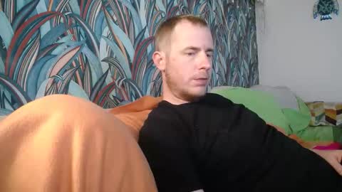 Snapshot of bizoukey15 chatting on September 2025 11:04:02 PM bizoukey15 online show from September 2025 11:04:02 PM