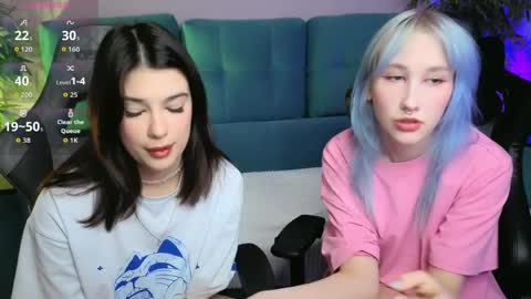 Julia online show from April 2026 03:37:01 PM