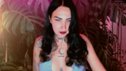 blablablablagirl online show from October 2025 07:56:02 PM