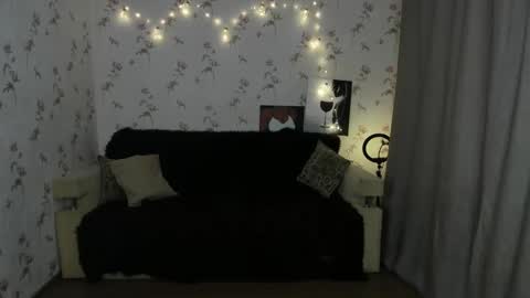 Snapshot of black_berry_bla_ck chatting on September 2025 11:54:01 AM black_berry_bla_ck online show from September 2025 11:54:01 AM