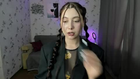Snapshot of black_berry_bla_ck chatting on May 2026 10:33:02 AM black_berry_bla_ck online show from May 2026 10:33:02 AM