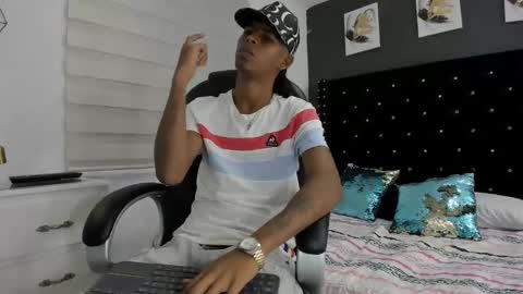 Snapshot of black_boy_22cm chatting on March 2025 01:50:02 AM boy online show from March 2025 01:50:02 AM