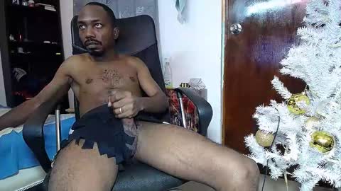 Snapshot of black_diamond_t chatting on December 2024 07:42:02 PM Black Diamond online show from December 2024 07:42:02 PM