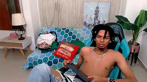 Black online show from December 2024 11:55:01 AM