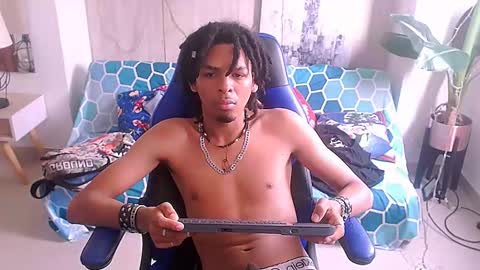 Black online show from December 2024 02:37:01 PM