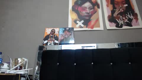 Snapshot of black_eyestattoo chatting on December 2024 12:06:02 AM karenth soto online show from December 2024 12:06:02 AM