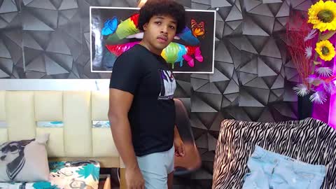 black_king_241 online show from February 2025 03:15:02 AM