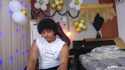 black_king_241 online show from November 2025 04:44:02 AM