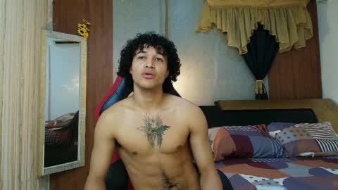 black_king_241 online show from April 2026 11:24:02 PM