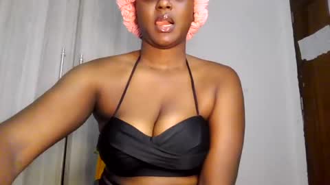 Snapshot of black_paanther chatting on June 2026 09:04:02 AM black_paanther online show from June 2026 09:04:02 AM