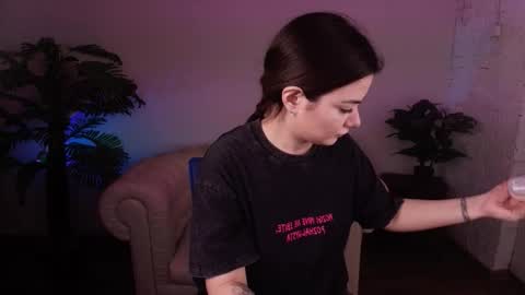 Mon Mon online show from March 2026 02:39:01 AM