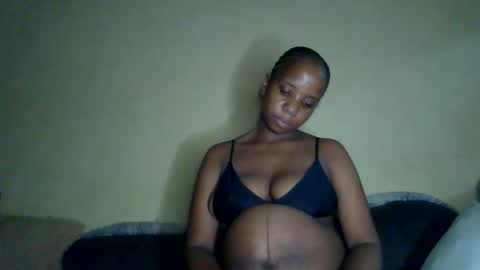 Snapshot of black_queen0111254 chatting on May 2026 06:20:01 PM Blackqueen online show from May 2026 06:20:01 PM