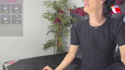 B L A C K  R O S E  online show from March 2025 11:33:01 AM