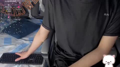 B L A C K  R O S E  online show from October 2025 11:33:02 AM