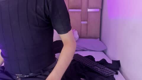 B L A C K  R O S E  online show from December 2025 11:28:02 AM