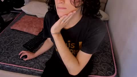 B L A C K  R O S E  online show from May 2026 11:47:01 AM