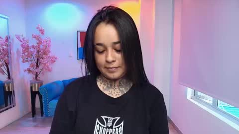 Rousse  online show from December 2025 07:41:01 PM