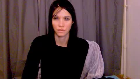 Snapshot of black_sswan chatting on February 2026 09:33:02 PM Kristin online show from February 2026 09:33:02 PM