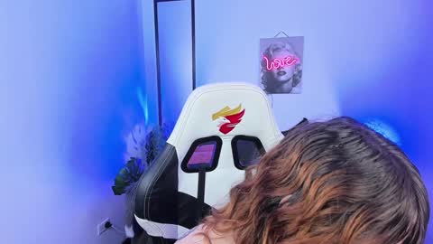 Snapshot of blackberry_s chatting on February 2025 03:06:01 PM Sophie online show from February 2025 03:06:01 PM