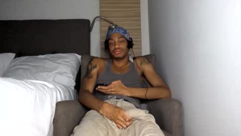 Snapshot of blackbulltitus chatting on May 2026 01:21:01 AM BlackBullTitus online show from May 2026 01:21:01 AM