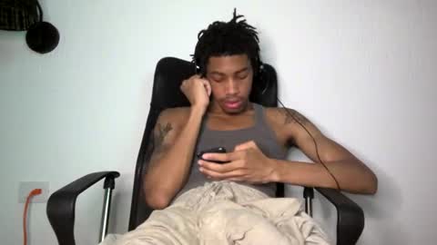 Snapshot of blackbulltitus chatting on June 2026 03:31:01 AM BlackBullTitus online show from June 2026 03:31:01 AM
