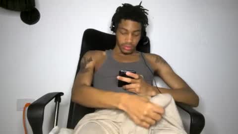 Snapshot of blackbulltitus chatting on June 2026 12:57:02 AM BlackBullTitus online show from June 2026 12:57:02 AM