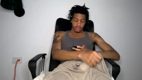 Snapshot of blackbulltitus chatting on June 2026 04:13:01 AM BlackBullTitus online show from June 2026 04:13:01 AM
