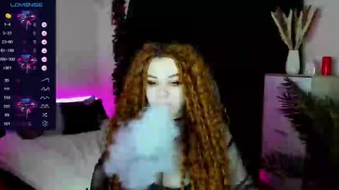 Snapshot of blackcurrrant chatting on January 2025 02:03:02 PM Elise online show from January 2025 02:03:02 PM