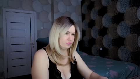 blackeyes11 online show from December 2024 12:26:02 AM