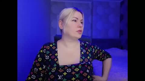 blackeyes11 online show from January 2026 04:18:02 AM